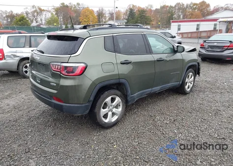2019 Jeep Compass Latitude 4X4 from USA, damaged, VIN 3C4NJDBB2KT713805